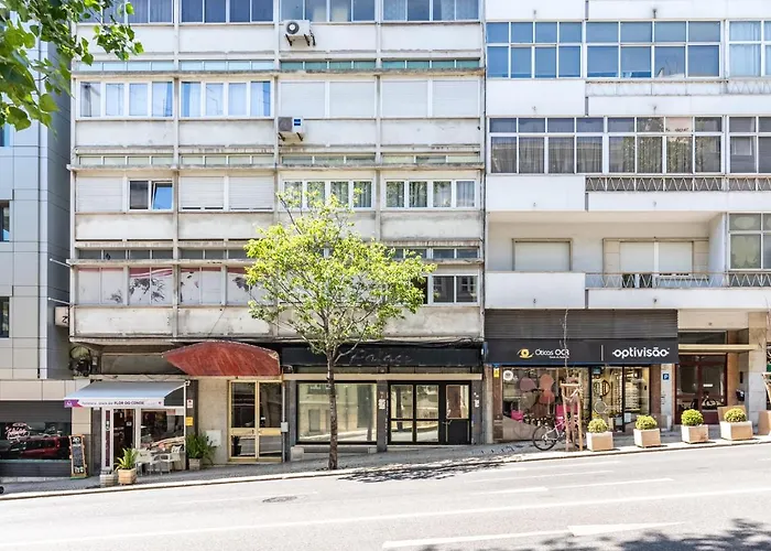 Akicity Marques Sky Lissabon